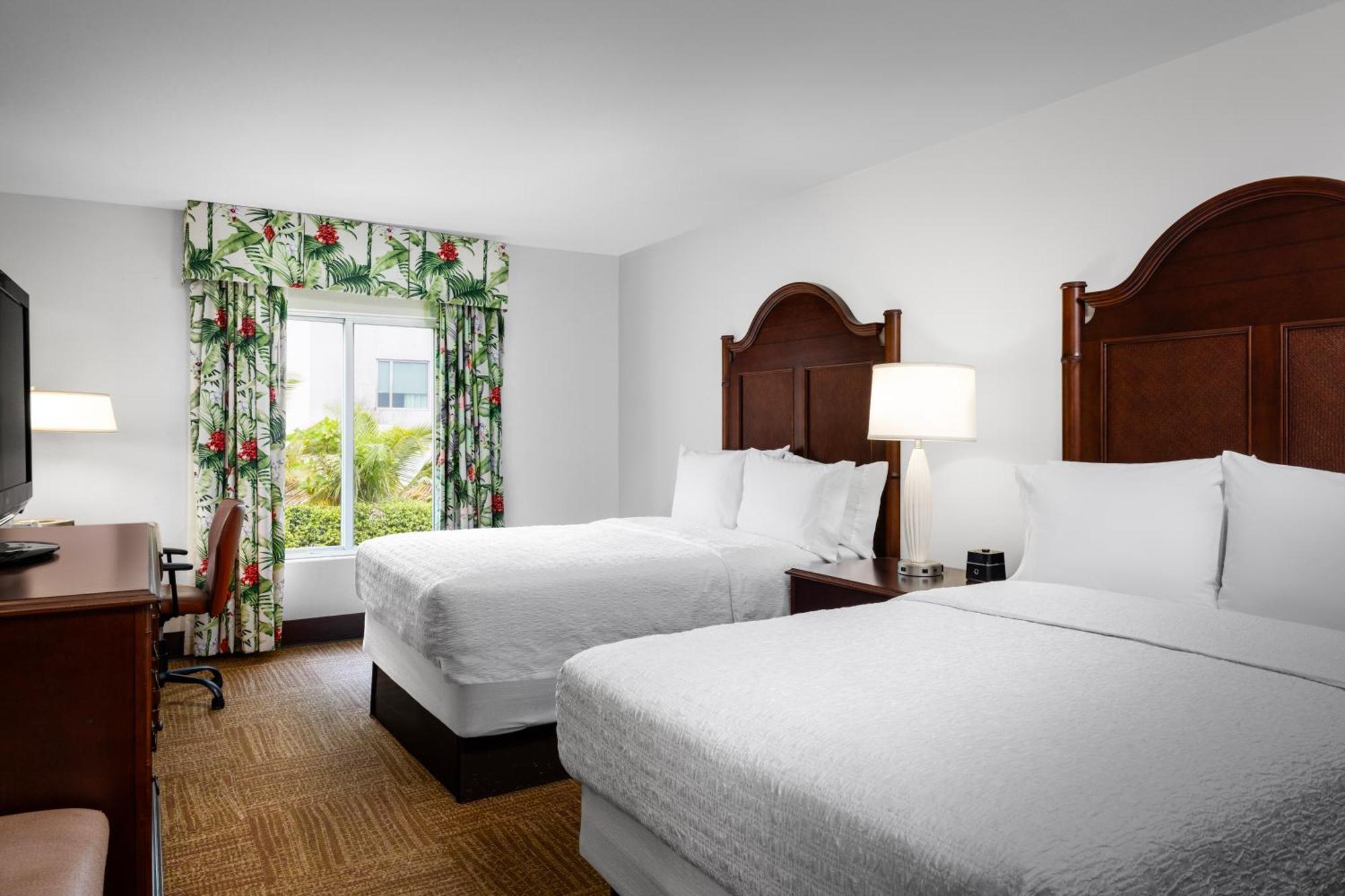 Hampton Inn & Suites San Juan Carolina Dış mekan fotoğraf