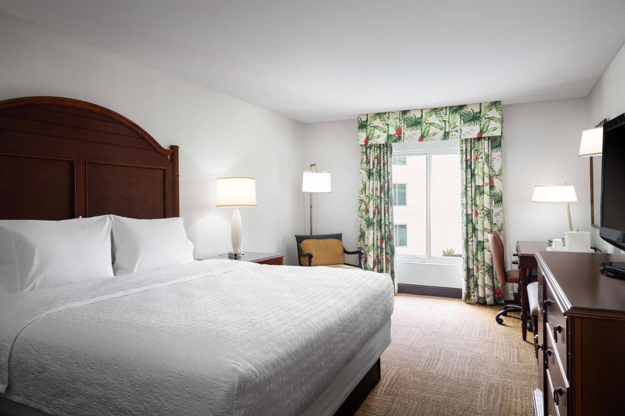 Hampton Inn & Suites San Juan Carolina Dış mekan fotoğraf
