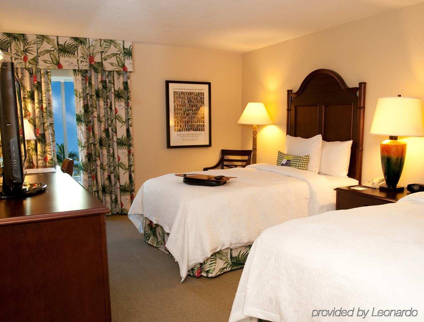 Hampton Inn & Suites San Juan Carolina Oda fotoğraf