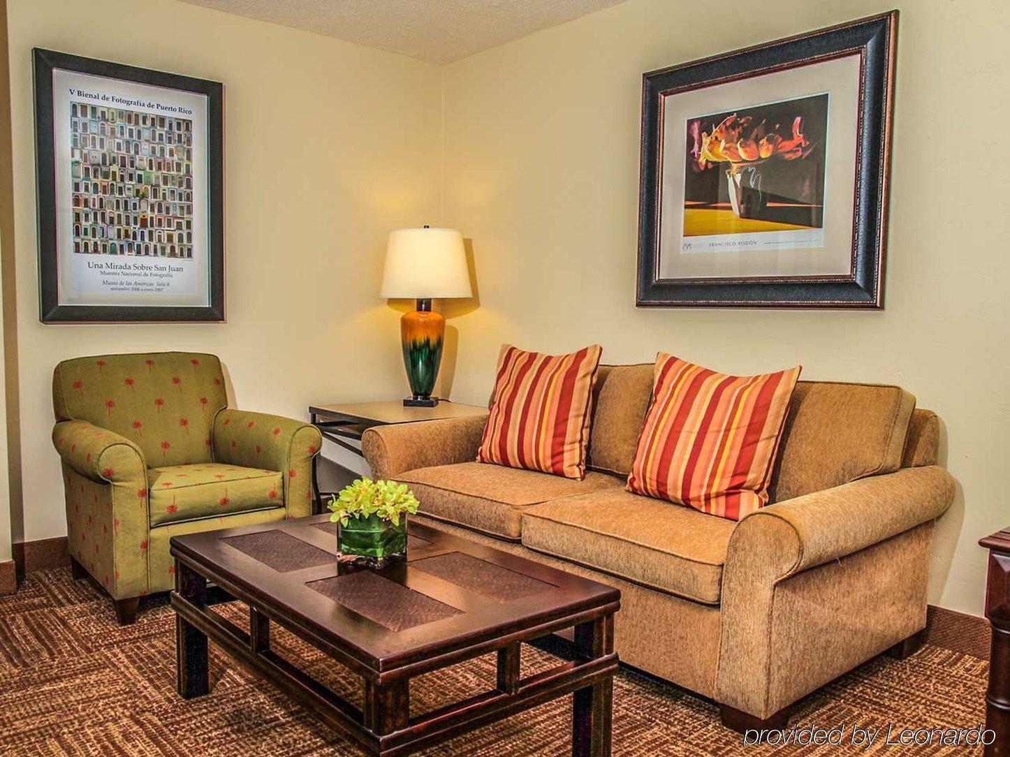 Hampton Inn & Suites San Juan Carolina Dış mekan fotoğraf